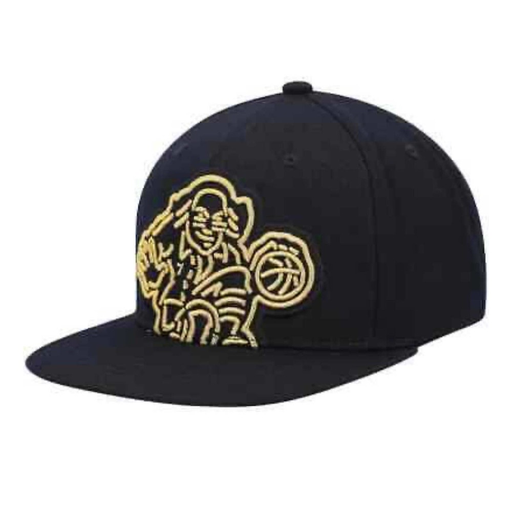 NEW Mitchell & Ness Philadelphia 76ers Crop Neon Ben Franklin Snapback Hat Black